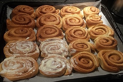 Cinnamon Rolls with Cream Cheese Frosting 96
