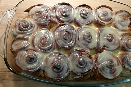 Cinnamon Rolls with Cream Cheese Frosting 177