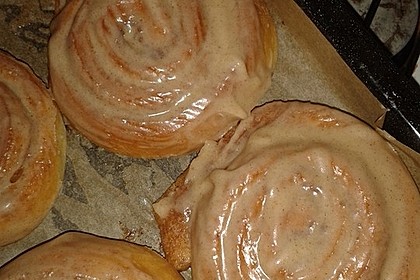 Cinnamon Rolls with Cream Cheese Frosting 98