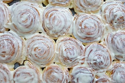Cinnamon Rolls with Cream Cheese Frosting 139