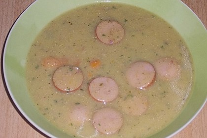 Kartoffelcremesuppe mit Bockw&uuml;rsten