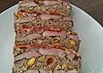 Terrine von Rind und Schwein mit Haseln&uuml;ssen und Pistazien