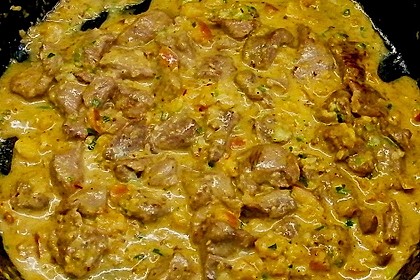 Apfel-Zwiebel Pute in Mandel-Safran So&szlig;e 3