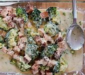 &Uuml;berbackener Brokkoli-Leberk&auml;se Auflauf (Bild)