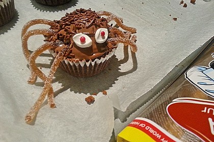 Spinnenmuffins für Halloween 27