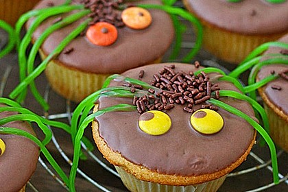 Spinnenmuffins für Halloween 7