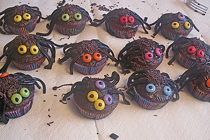 Spinnenmuffins für Halloween 11
