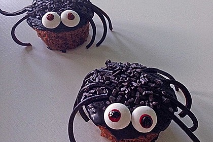 Spinnenmuffins für Halloween 8