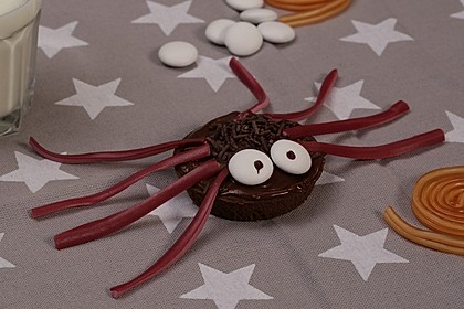 Spinnenmuffins für Halloween 16