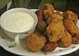 Frittierte Blumenkohl mit Joghurtdip