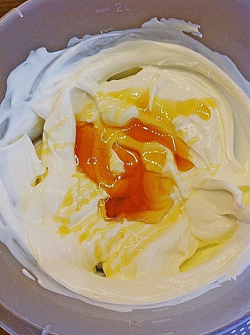 Quark-Honigcreme mit Früchten der Saison (Rezept mit Bild) | Chefkoch.de
