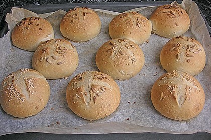 Weizenmischbr&ouml;tchen 13