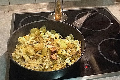 Bratkartoffel-Blumenkohl Pfanne ala Zaubergaum