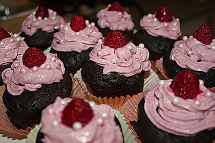 Schoko-küsst-Himbeer Cupcakes 32