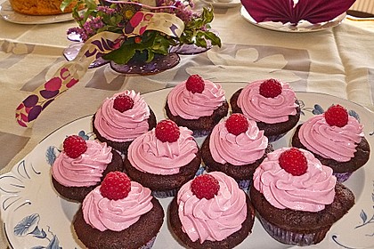 Schoko-küsst-Himbeer Cupcakes 16