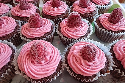 Schoko-küsst-Himbeer Cupcakes 13