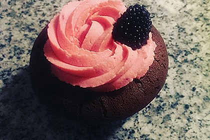 Schoko-küsst-Himbeer Cupcakes 12