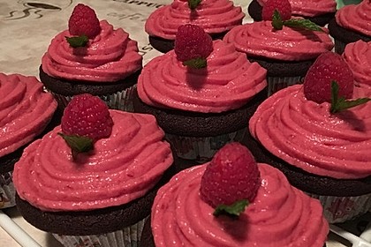 Schoko-küsst-Himbeer Cupcakes 20
