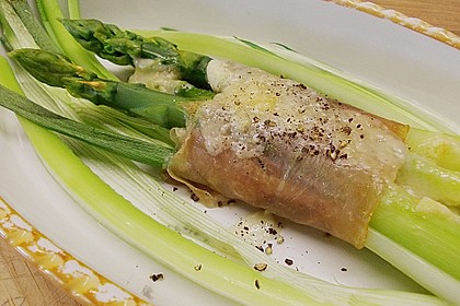 Gratiniere Spargel-R&ouml;llchen 1