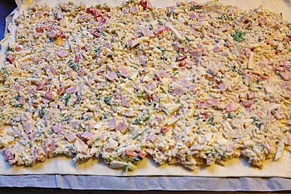 Bl&auml;tterteigschnecken mit Ei-K&auml;se-Schmand und B&auml;rlauch 14