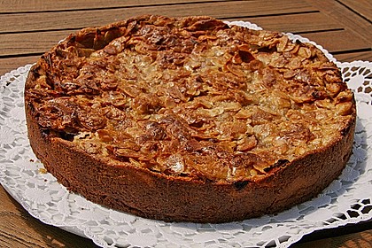 Apfelkuchen mit Mandelguss