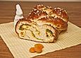 Pistazien-Marzipan Hefezopf