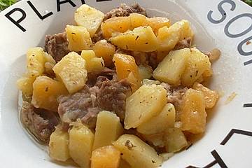 Steckrübeneintopf mit Gänsekeulen