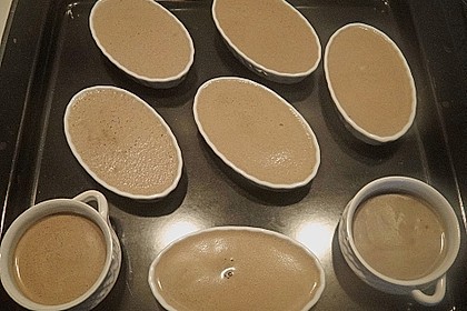 Nuss-Nougat Cr&egrave;me br&ucirc;l&eacute;e