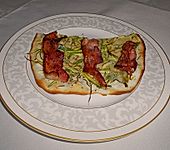 Spargelflammkuchen mit Serrano-Schinken (Bild)