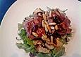 Rucola mit Galiamelone, Champignons und Cabanossi