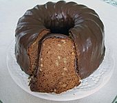 Schoko-Mandel-Gugelhupf (Bild)