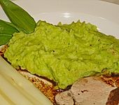 Kartoffelp&uuml;ree mit B&auml;rlauch-Mandel-Pesto (Bild)