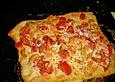 Flammkuchen mit Krabben und Tomaten