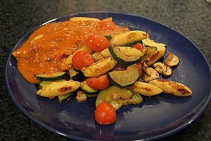 Sommerliche Schupfnudelpfanne