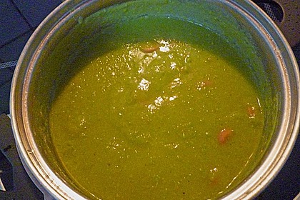 Erbsensuppe mit W&uuml;rstchen
