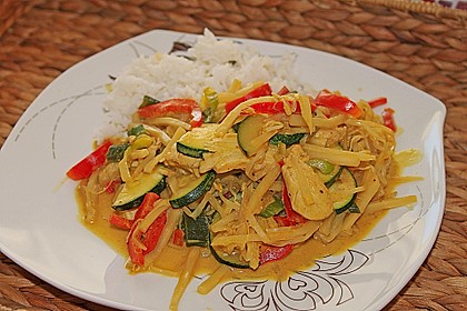 Kunterbuntes H&auml;hnchencurry