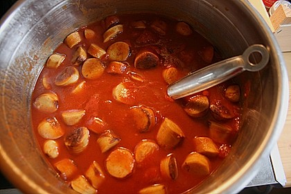 Fruchtige Currywurstsuppe