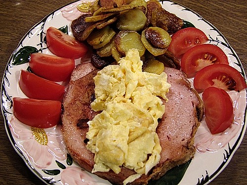 Leberkäse mit Bratkartoffeln und Spiegelei (Rezept mit Bild) | Chefkoch.de