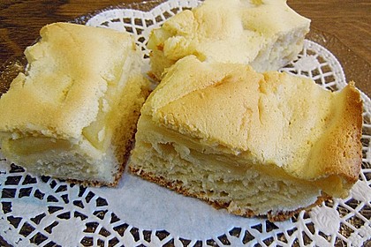 Apfelkuchen aus Germteig 2