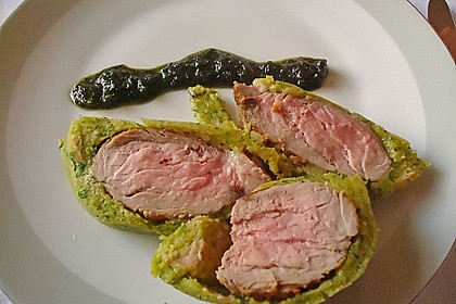 Schweinefilet im Kr&auml;uterteigmantel
