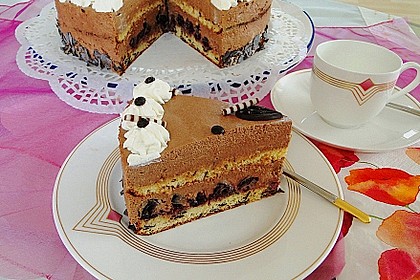Fruchtige Schoko-Frischk&auml;setorte 4