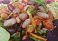 Salat mit H&uuml;lsenfr&uuml;chte-Potpourri
