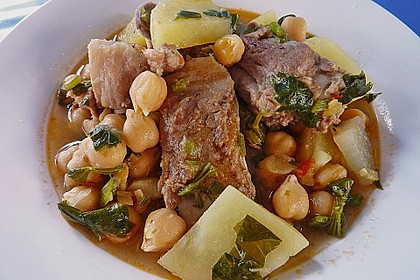 Kichererbseneintopf mit Schweinerippchen