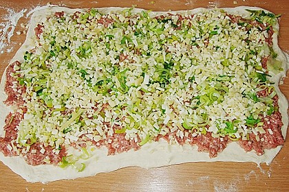 Lauch-Hackfleisch-Schnecken 1