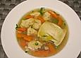 Schnelle Maultaschensuppe mit selbst gemachten Riwwele
