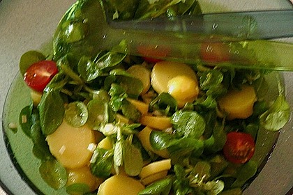 Kartoffelsalat mit Tomate und Feldsalat 5