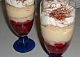 Einfaches Trifle im Glas
