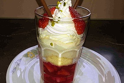 Einfaches Trifle im Glas 9