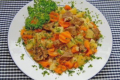 Pichelsteiner Fleisch nach Uromas Art