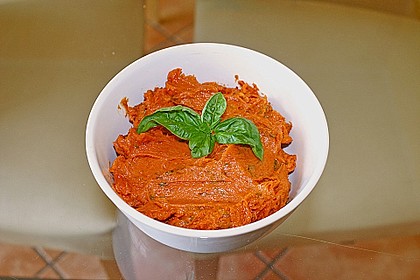 Tomaten-Basilikum-Butter